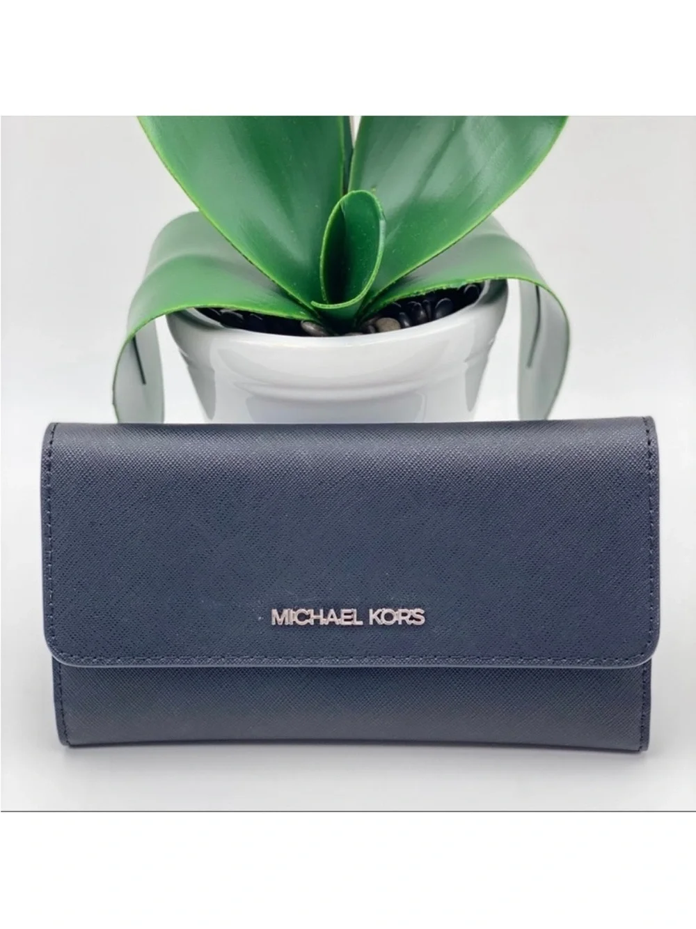 Michael Kors Trifold Wallet Black Silver